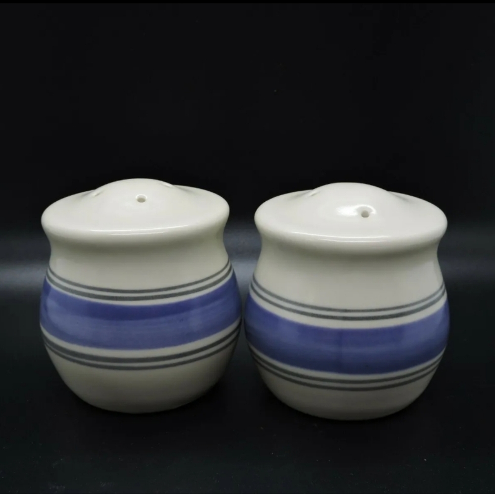 Pfaltzgraff - Rio Pattern (#49) Salt & Pepper Shaker Set - Mexico